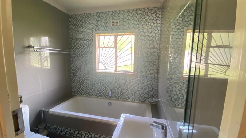 To Let 3 Bedroom Property for Rent in Ezibeleni Eastern Cape